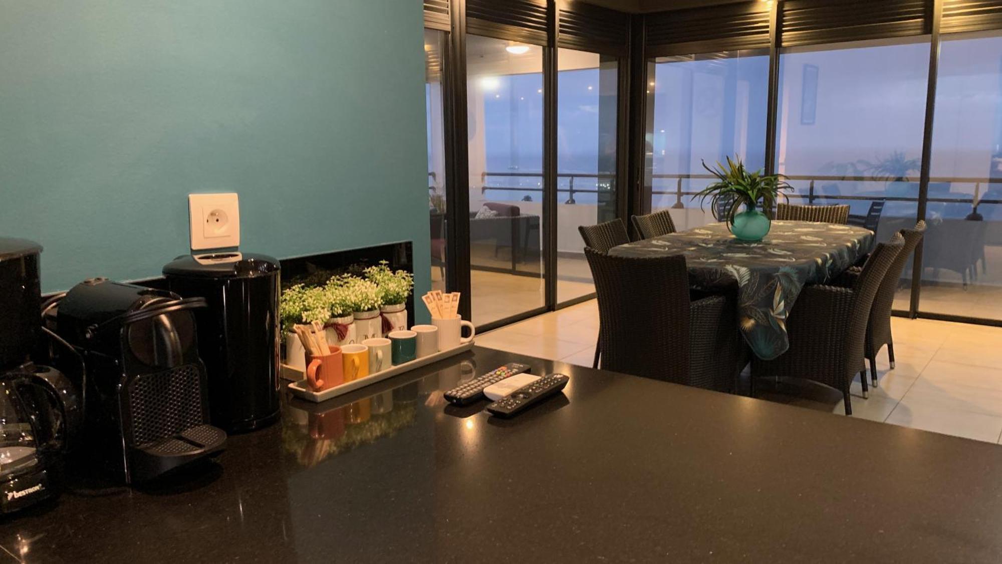 パペーテKaili Ocean View Luxury 2Br Ac Throughout Fiber Wifi & Poolアパートメント エクステリア 写真